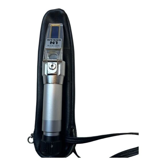 Atago N1 Unisex Hand-Held Refractometer 0.0 to 32.0% Brix ATC Silver One Size - Picture 1 of 7